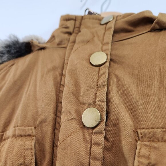YMI Tan Parka w/ Removable Faux Fur Hood Large - Picture 5 of 14